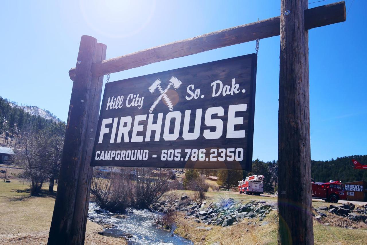 Firehouse Campground Hotel Hill City Exterior photo